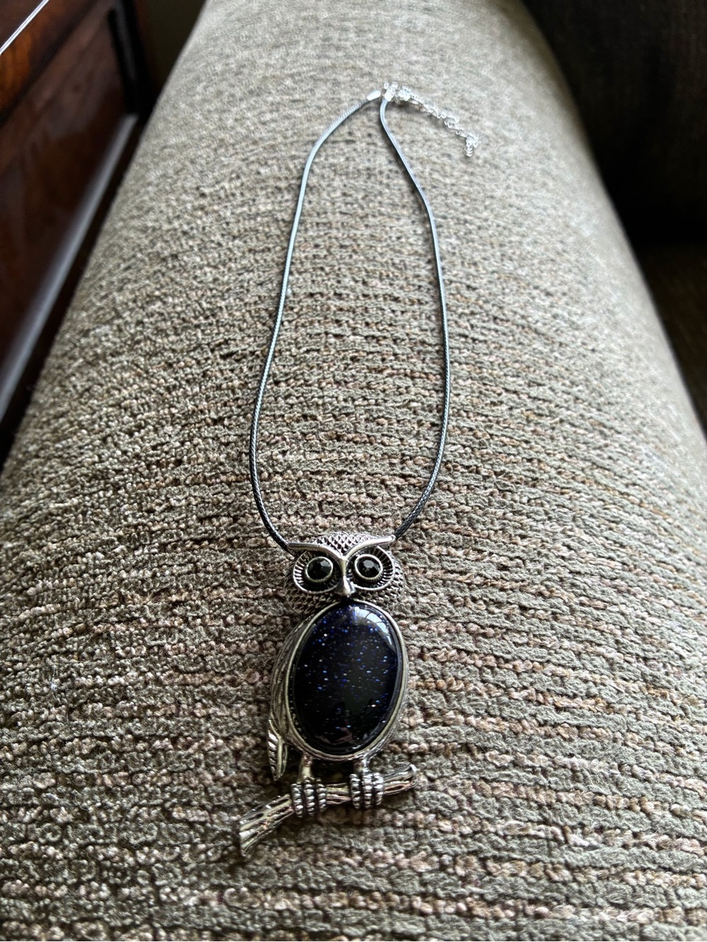 Silver Owl Pendant Necklace with Dark black Sparkle Stone
